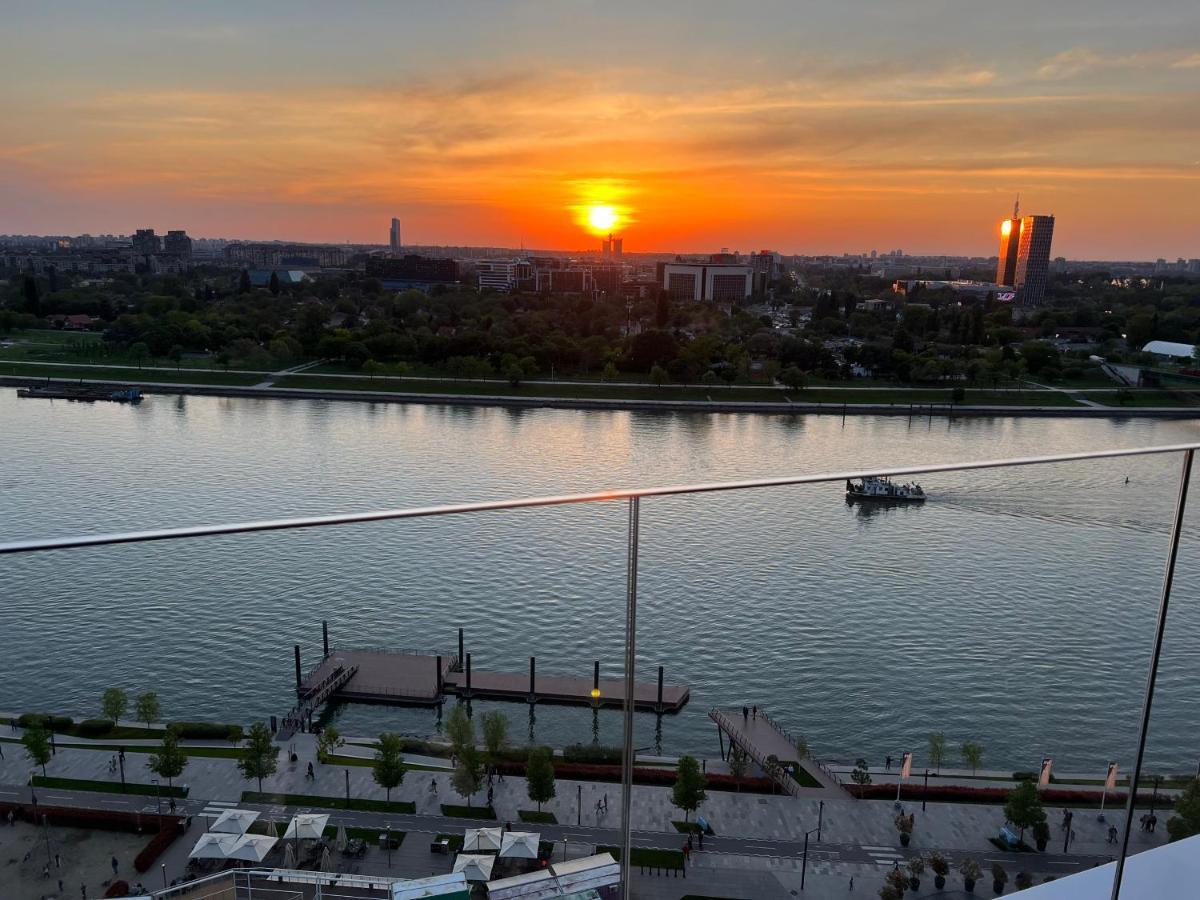 BW Terrace Top Floor Apartments With River View & Self Check-In ベオグラード エクステリア 写真